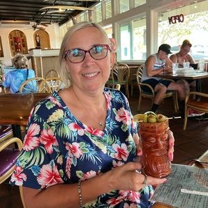 Meet your Posher, Stacey